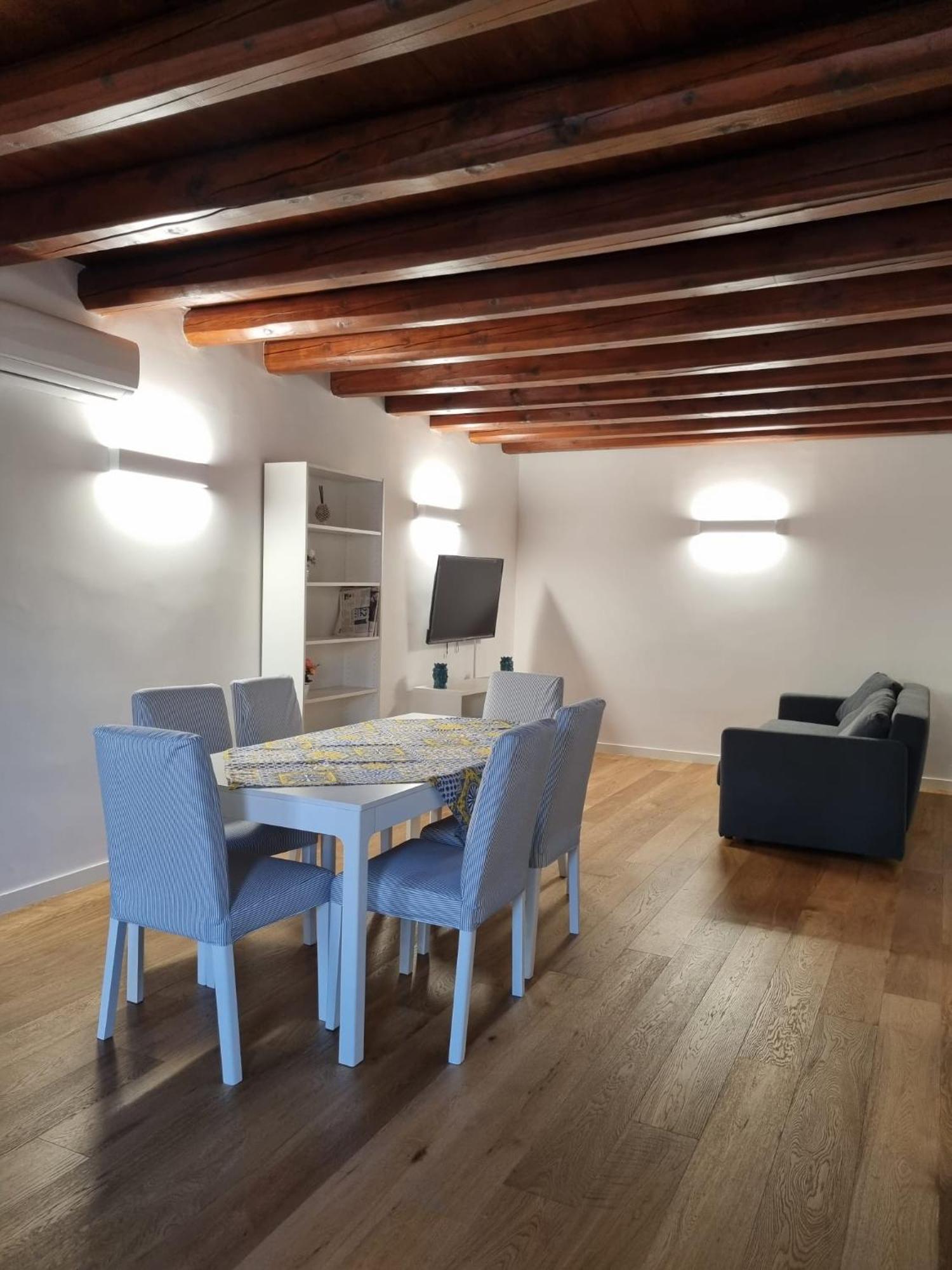 Casa Azzurra - Palazzo Del Buonpastore ปาแลร์โม ภายนอก รูปภาพ